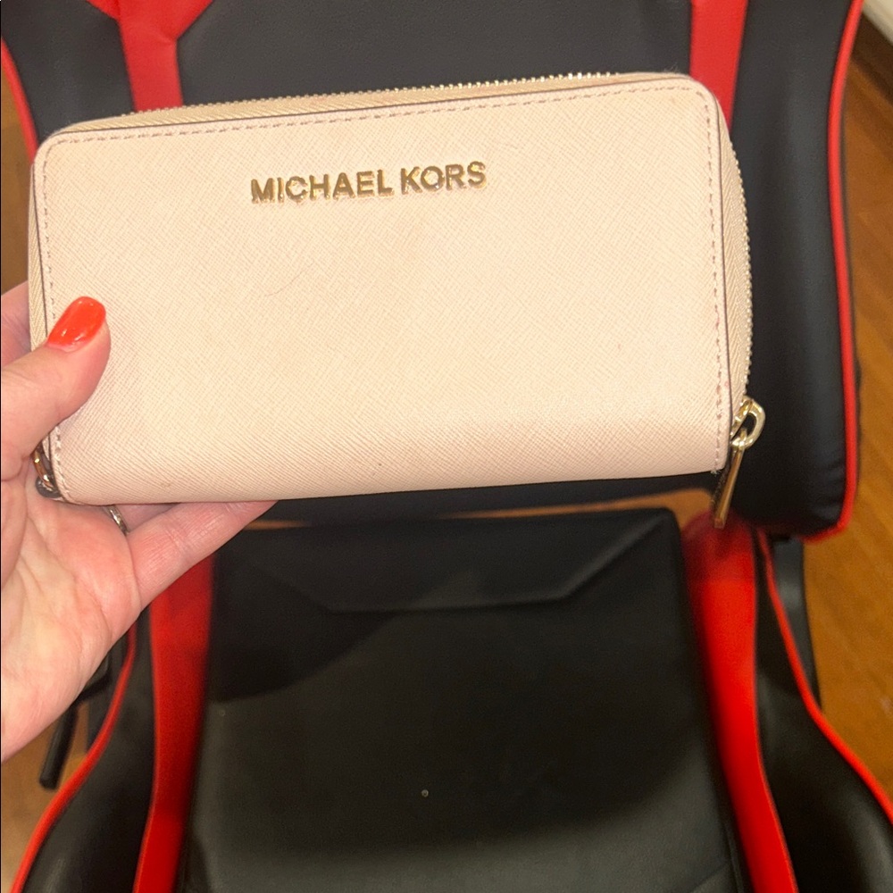 Michael Kors Blush Zip-Around Wallet